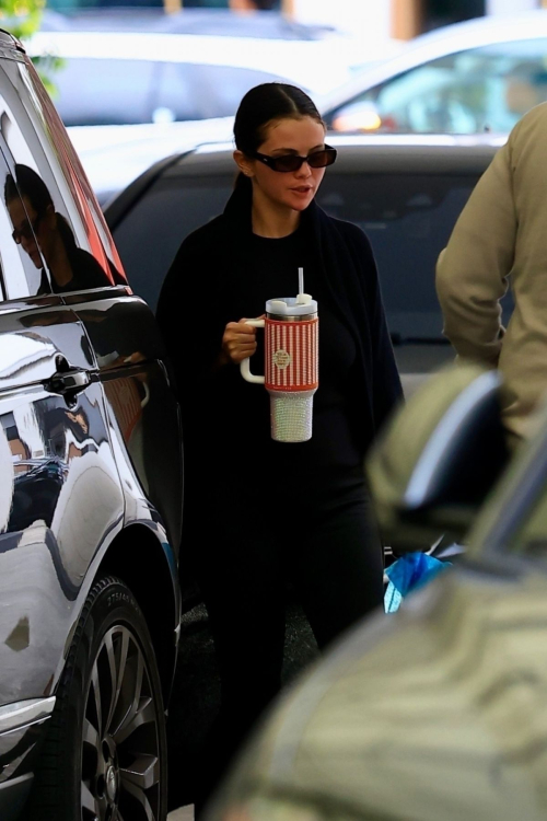 Selena Gomez Spotted Leaving Beverly Hills Clinic, December 2025 4