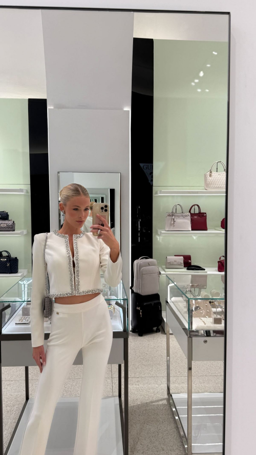 Sophia Luders Posts Fresh Instagram Photos, December 2025 7