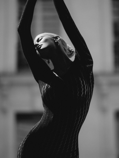 Sophia Luders Shares New Instagram Photos, December 2025 2