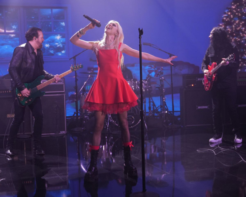 Taylor Momsen Appears on Jimmy Kimmel Live, December 2025 3