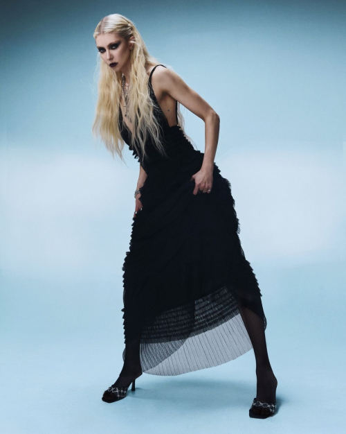 Taylor Momsen Featured in Tmrw Magazine, December 2025 6