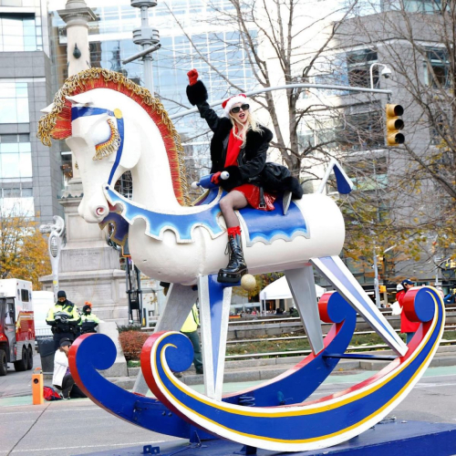 Taylor Momsen Shares Trendy Instagram Photos, December 2025 3