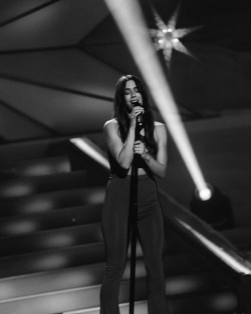 Vanessa Mai Latest Creative Photoshoot, November 2025 10