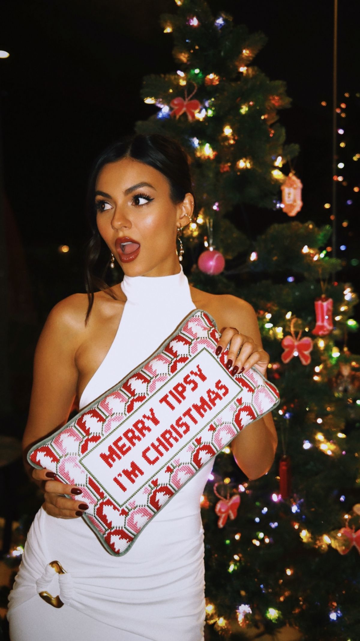 Victoria Justice Shares Fresh Instagram Looks, December 2025