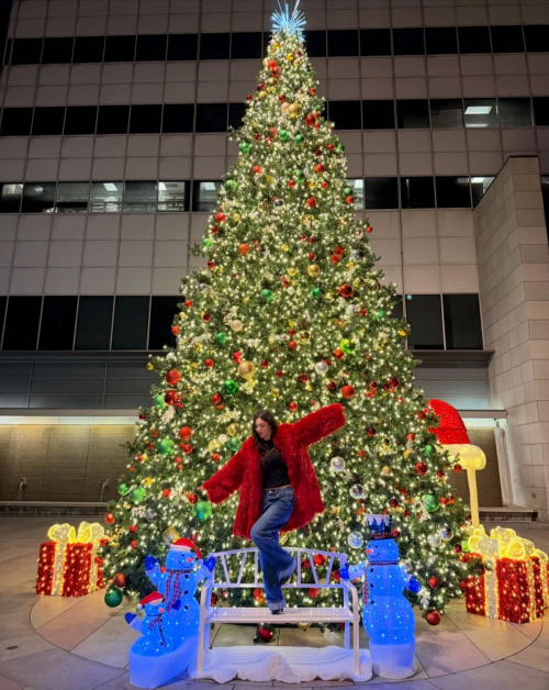 Victoria Justice Shares Fresh Instagram Looks, December 2025 2