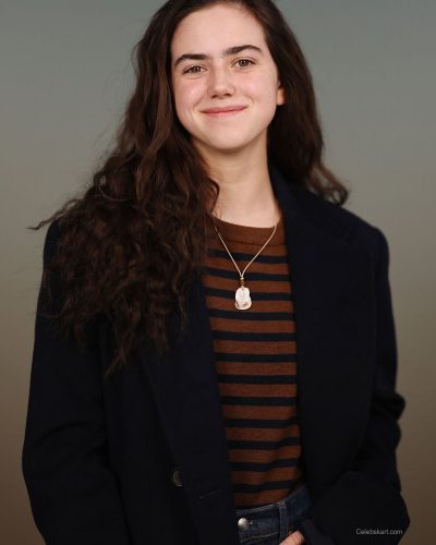 Abby Ryder showcases stylish look