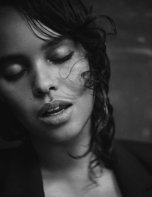 Alisha Boe for Vogue Singapore, September 2022 3