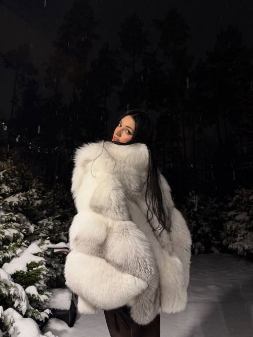 Daria Zaritskaya Instagram Photos, December 2025 2