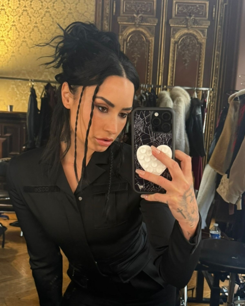Demi Lovato Instagram Photos and Video, December 2025 6