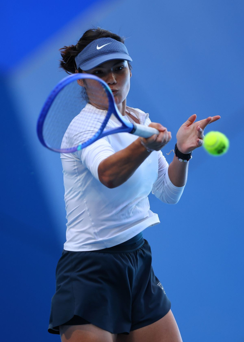 Emma Raducanu Training Ahead of United Cup, 2025 3