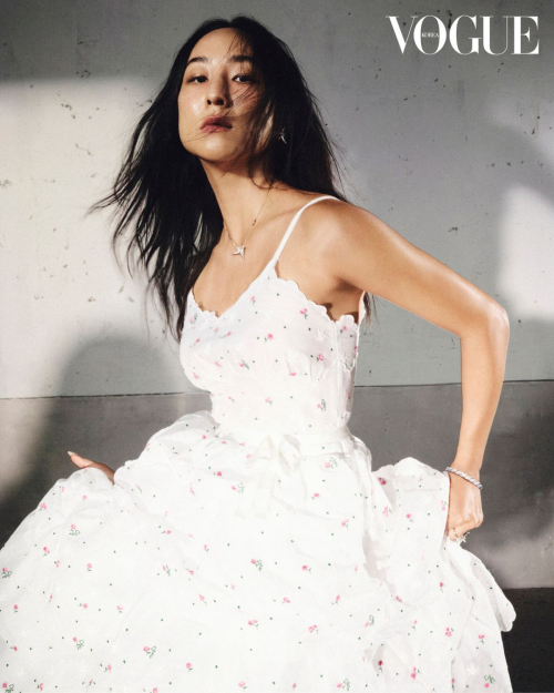 Greta Lee for Vogue Korea, January 2026 12