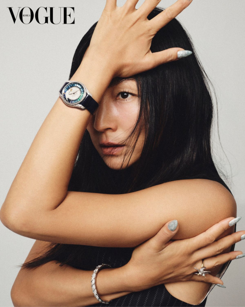 Greta Lee for Vogue Korea, January 2026 13