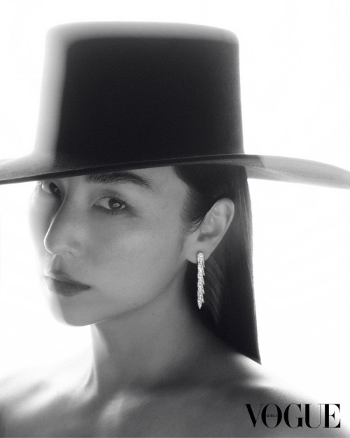 Greta Lee for Vogue Korea, January 2026 1
