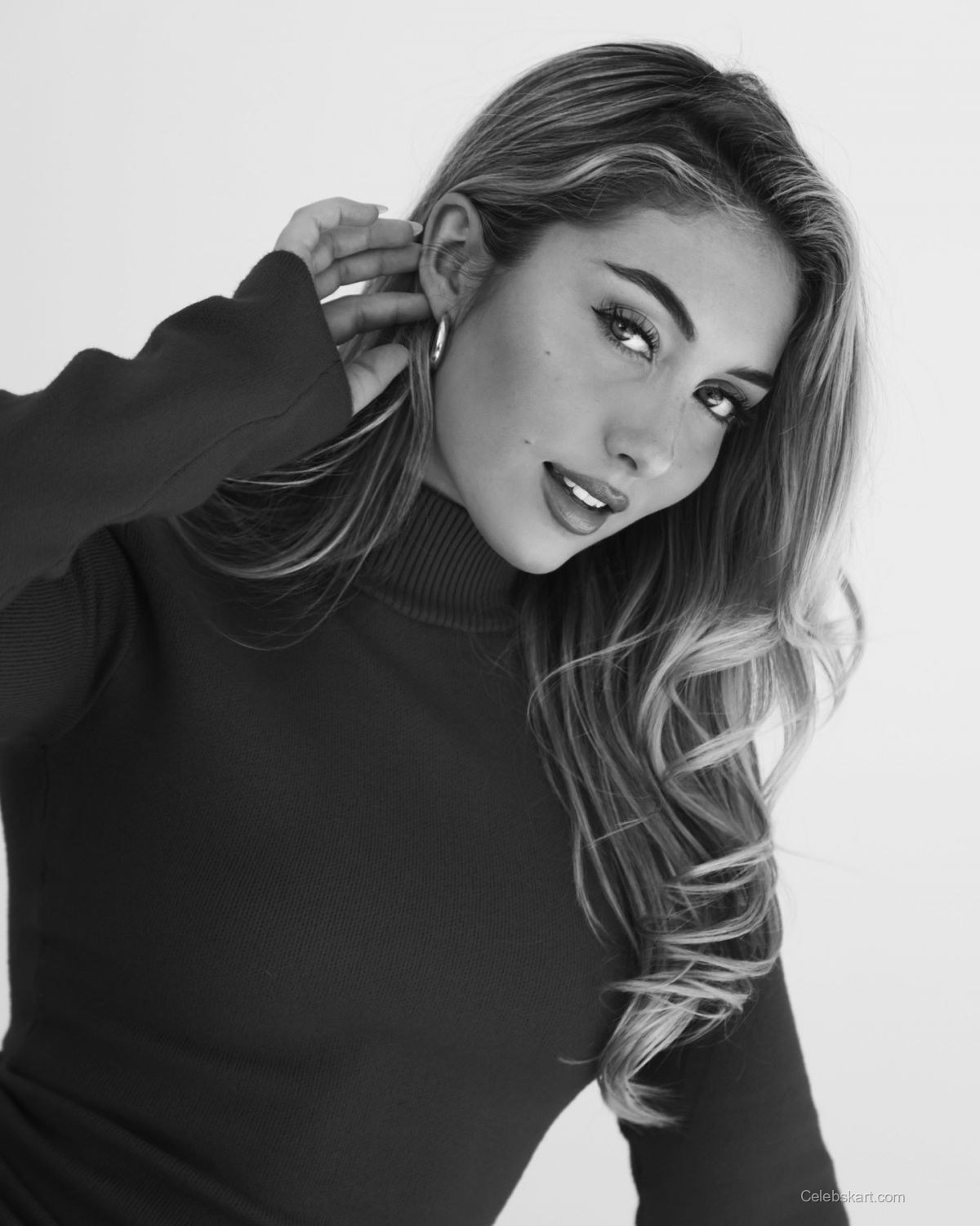 Heloise Huthart Photoshoot Style, January 2026 4