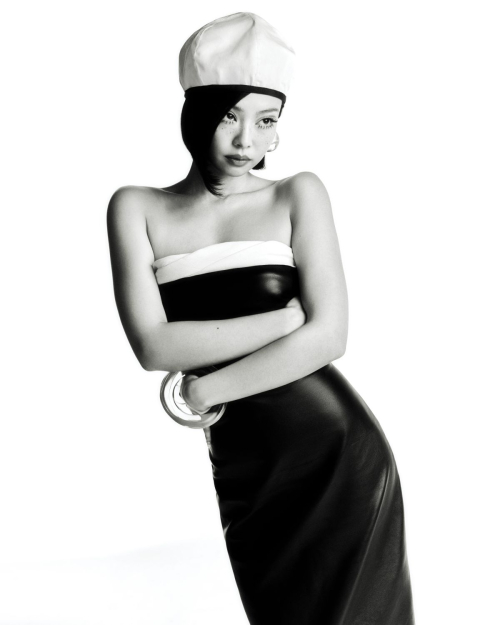 Jennie Kim for V Magazine Issue 158, December 2025 4