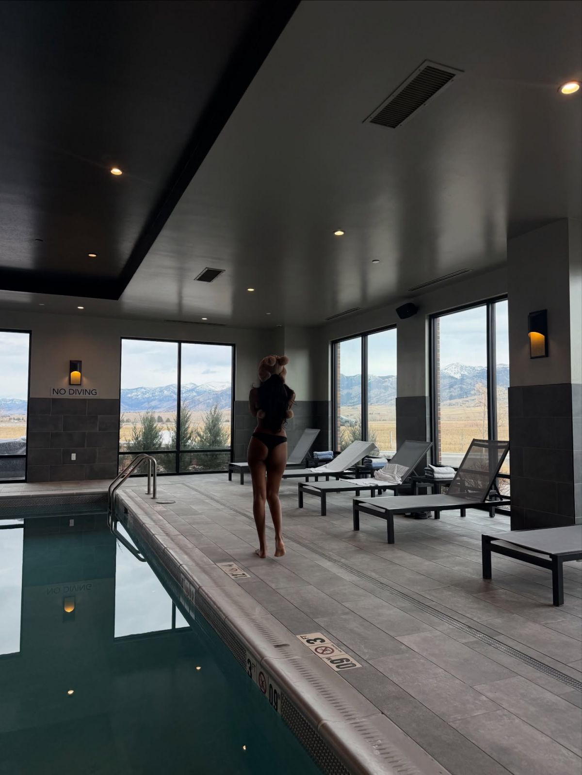 Kaaviya Sambasivam Instagram Photos, January 2025 7