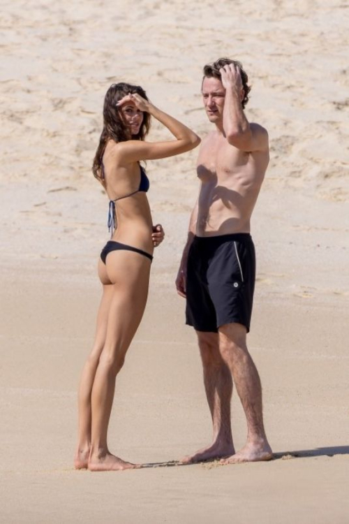 Kaia Gerber Bikini Photos at Cabo Beach, December 2025 3