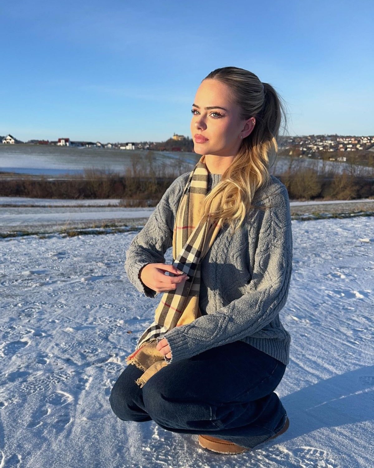 Sara Crumbleleg Instagram Photos Update, January 2026 6