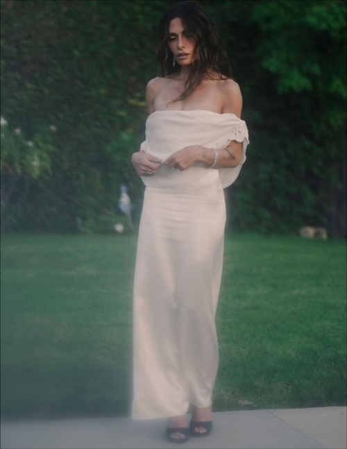 Sarah Shahi Instagram Photos, January 2026 50