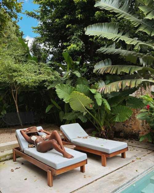 Savannah Perkins Instagram Photos, January 2026 3