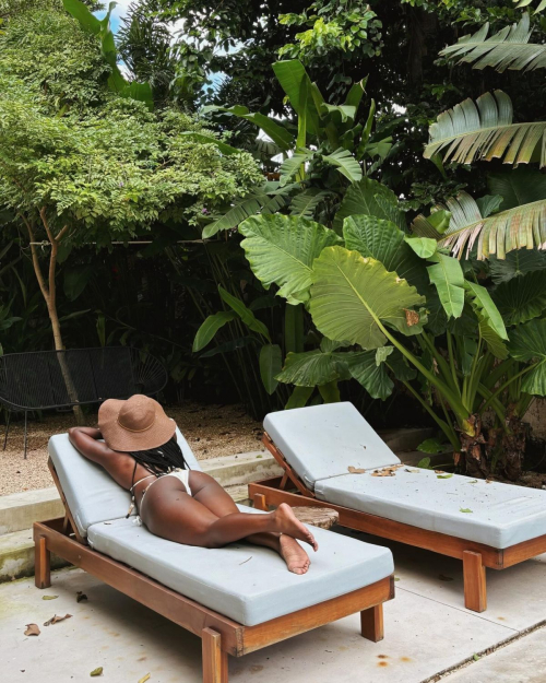 Savannah Perkins Instagram Photos, January 2026 6