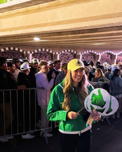 Alexandra Olaughlin turns heads in stylish look