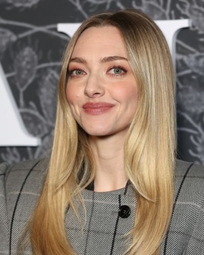 Amanda Seyfried showcases stylish look