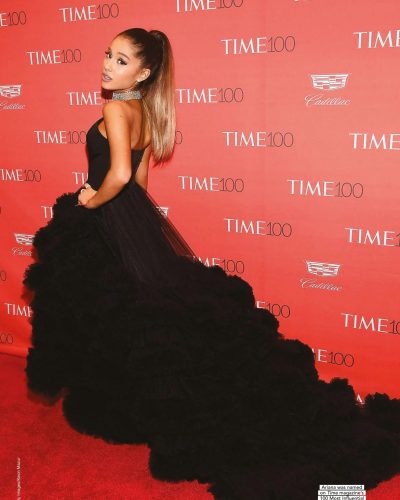 Ariana Grande The Story of Ariana Grande 1st Edition 2026 5