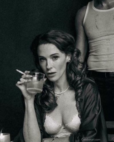 Bridget Regan turns heads in stylish look