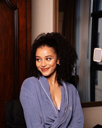 Chae Infiniti wearing stylish look at premiere 2025