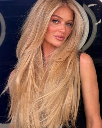 Cintia Dicker showcases stylish look