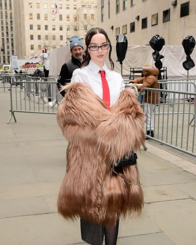 Dove Cameron stuns in stylish look at appearance 2026