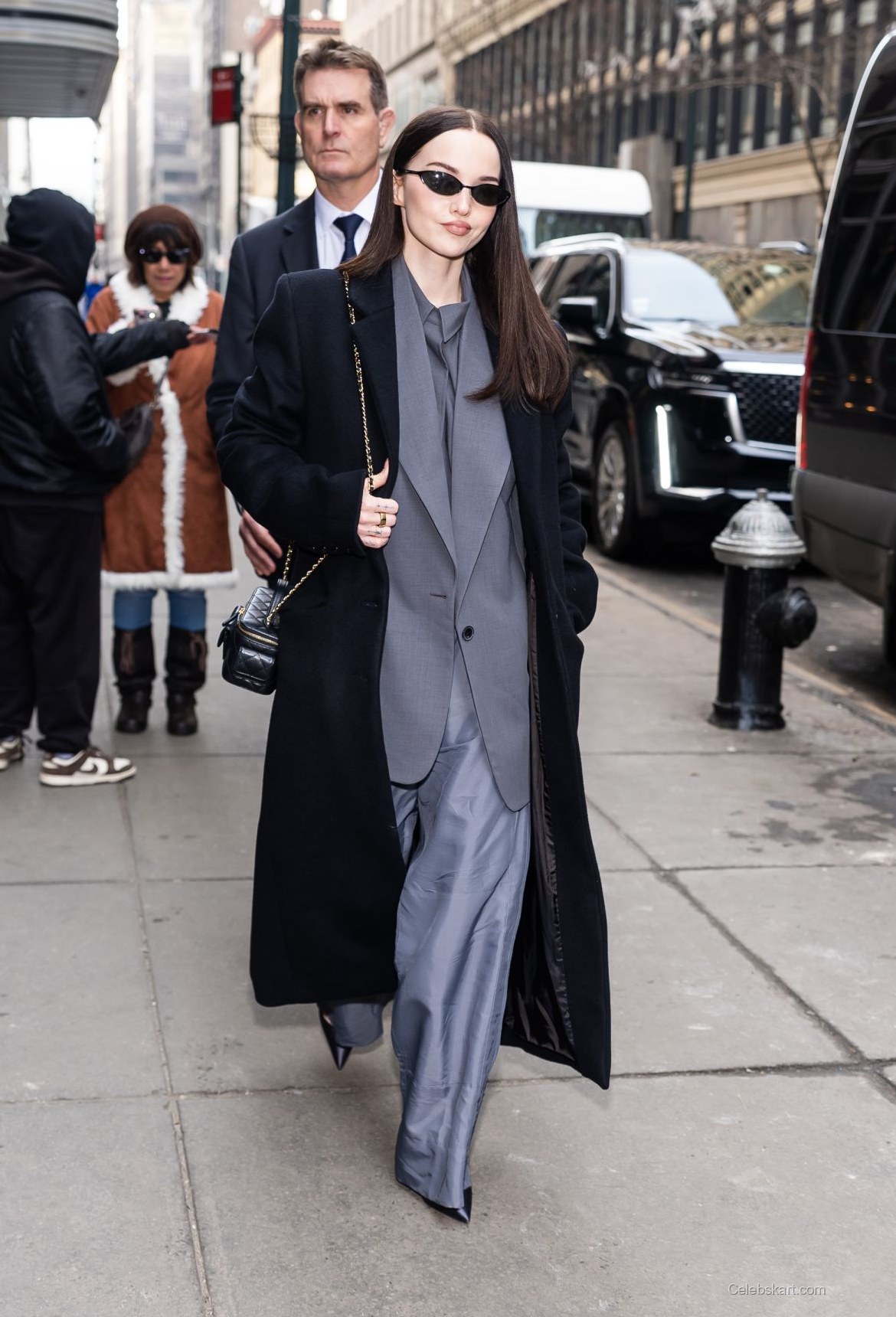 Dove Cameron Cast Visit Empire State Building February 2026 2