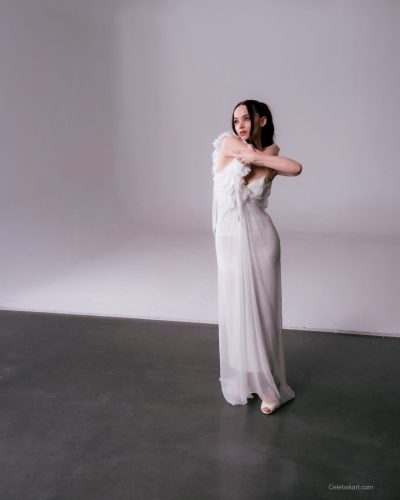 Dove Cameron stuns in stylish look at appearance 2026