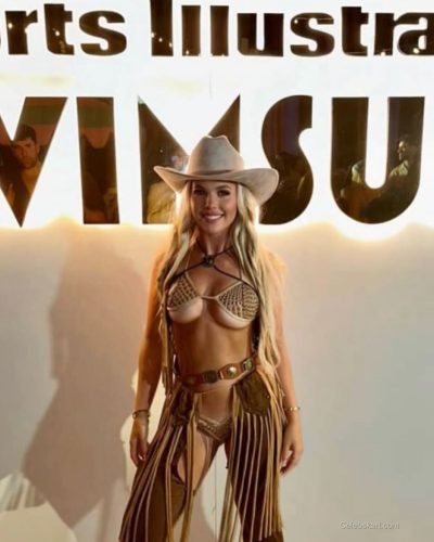 Ellie Blue spotted in stylish look during Instagram post