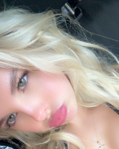 Ellie Blue turns heads in stylish look