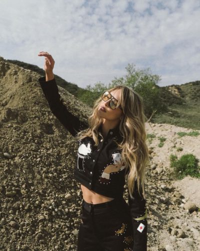 Hassie Harrison stuns in stylish look at Instagram post 2026