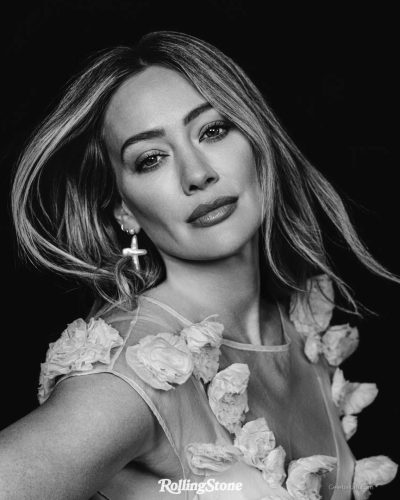 Hilary Duff stuns in stylish look at appearance 2026