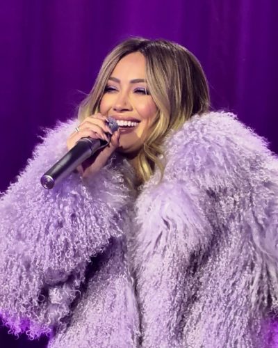 Hilary Duff Performs at Voltaire Las Vegas February 2026