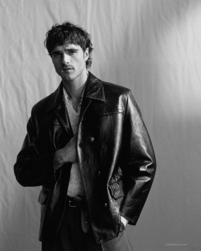 Jacob Elordi stuns in stylish look at appearance 2026