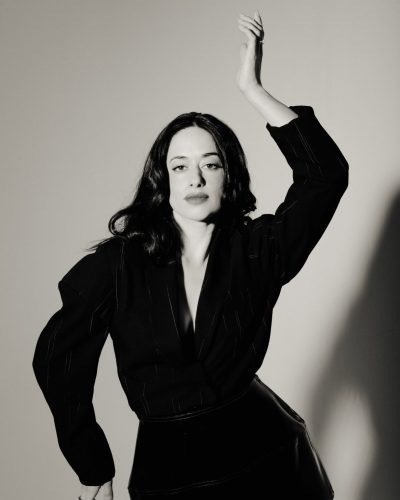 Jeanine Mason showcases stylish look