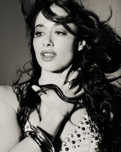 Jeanine Mason turns heads in stylish look