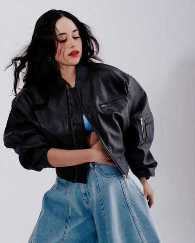 Jeanine Mason looks stunning in stylish look