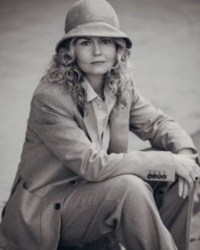 Jennifer Morrison turns heads in stylish look