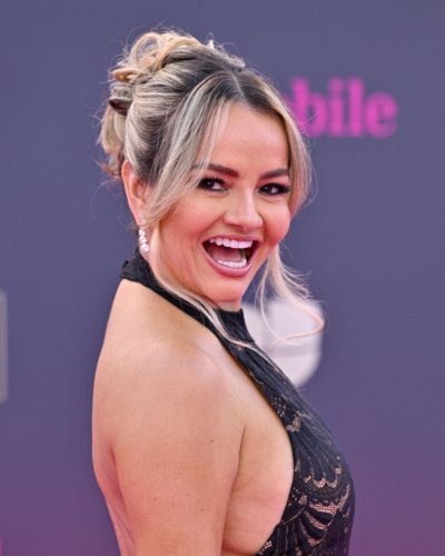 Jenny Vilada stuns in stylish look at appearance 2026