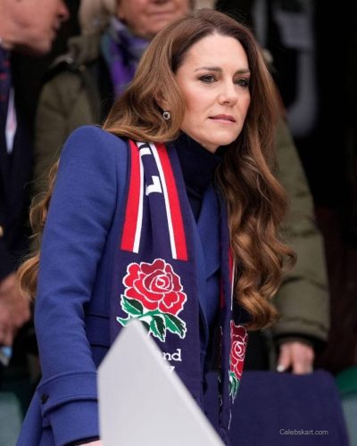 Kate Middleton turns heads in stylish look