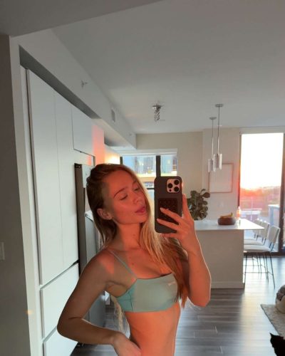 Kyla Dodds showcases stylish look