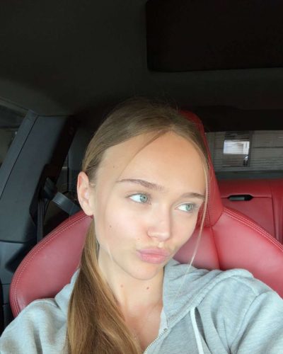 Kyla Dodds turns heads in stylish look