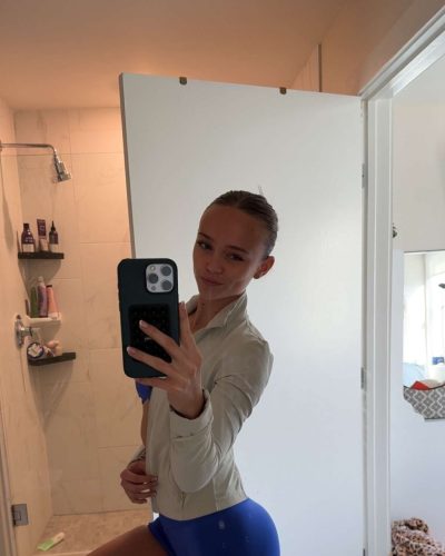 Kyla Dodds turns heads in stylish look