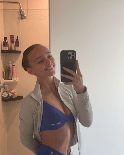 Kyla Dodds showcases stylish look